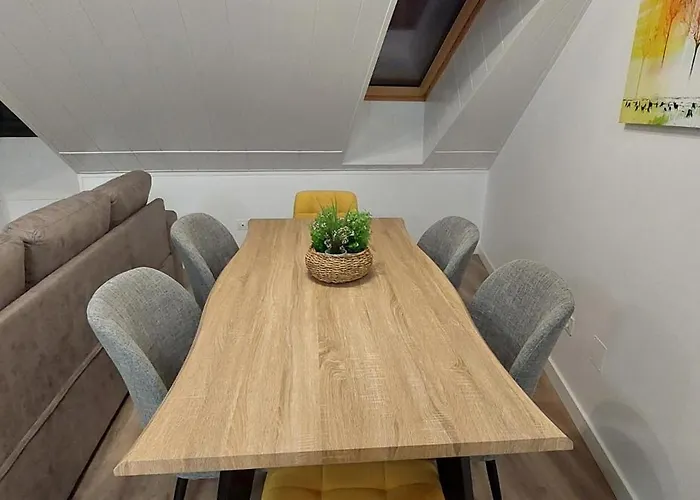 Temple I Apartment *